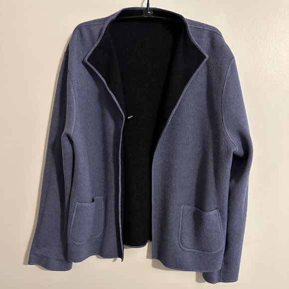 REVERSIBLE. Kenar Black and Gray Sweater/Jacket
Perfect for this frigid weather. - Picture 7 of 8